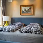 Bed & Breakfast Herenhuis Nabij Zaanse Schans En Amsterdam *